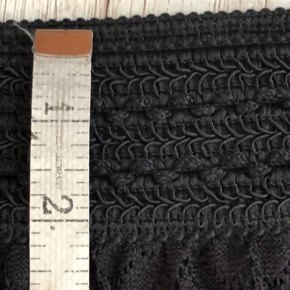 “Joey B.”  black lace pull on skirt w/black lining - GIRLS XL (14/16) - Picture 9 of 9